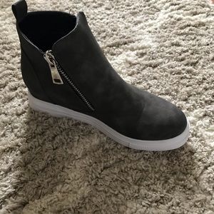 Gray High Top Slip On Tennis Shoes